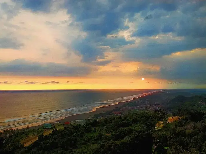 Berlibur Ke Pantai Saat Akhir tahun